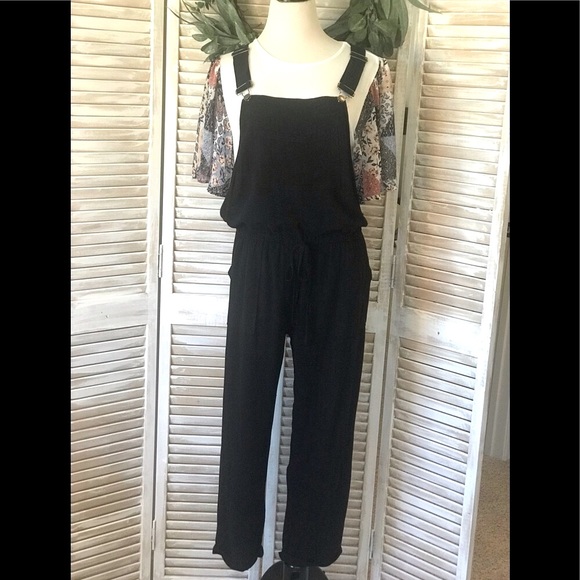 ✴️LAST ONE✴️ 🍁LINEN BLEND  OVERALLS IN BLACK - Picture 2 of 10